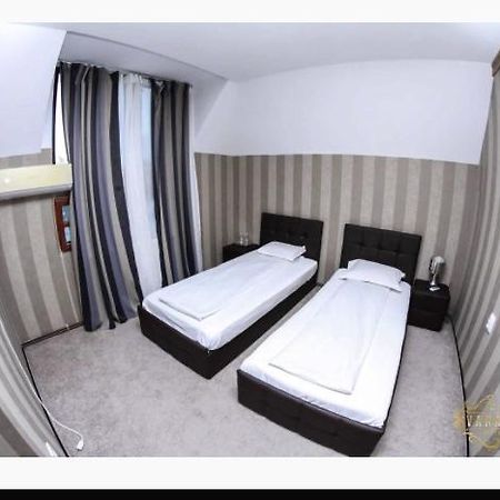 Hanul Vanatorilor Buzău Extérieur photo